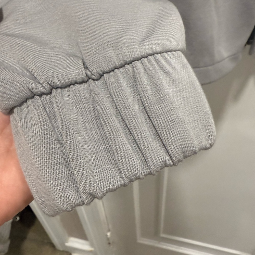 Yogalicious Light Gray Utility Jacket XS EUC - Picture 5 of 16